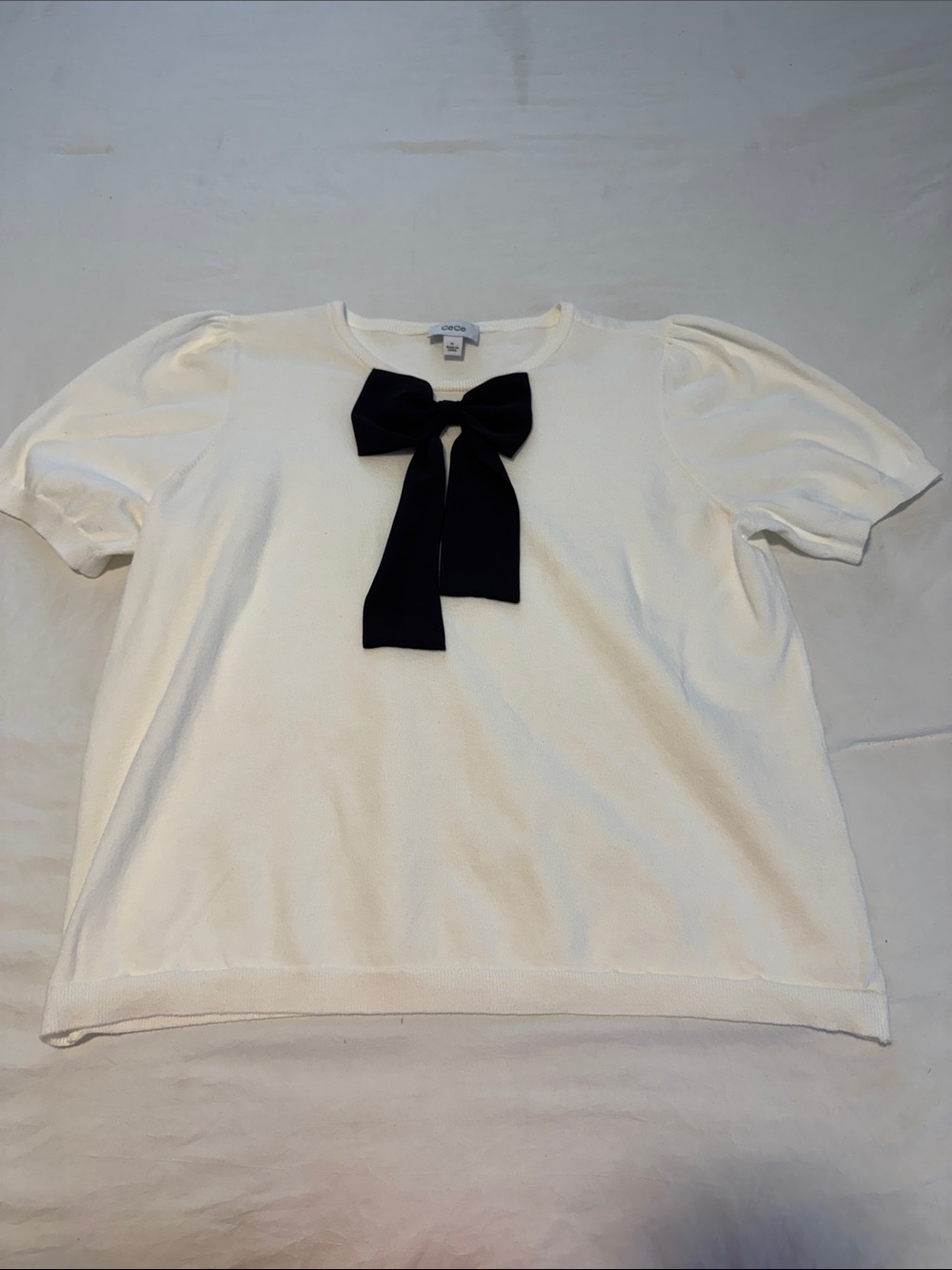 CeCe Cream Short Sleeve Top with Black Bow Accent Size XL